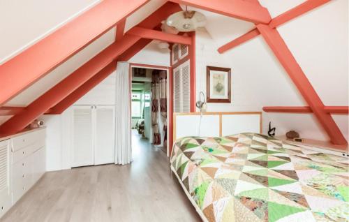 Lovely Home In Sneek With Wifiにあるベッド