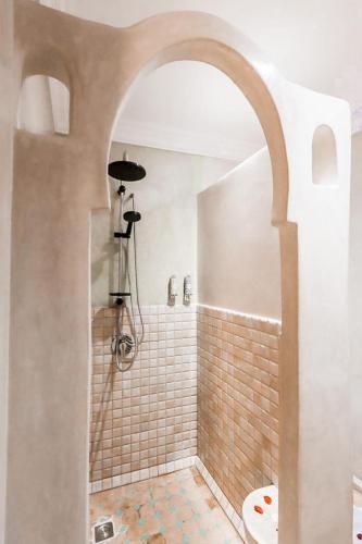 O baie la Riad Berenssi
