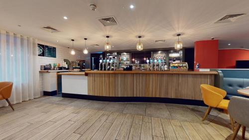 Holiday Inn Cardiff City Centre by IHG photo 43