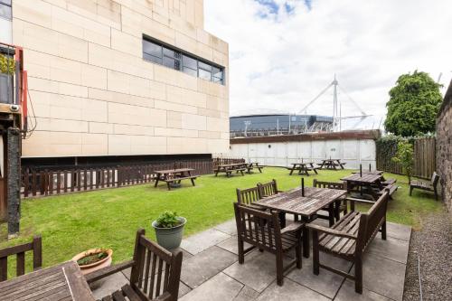 Holiday Inn Cardiff City Centre by IHG photo 52