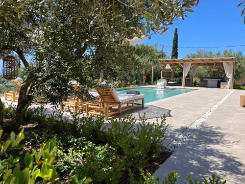 Gallery image of Elaiopetra Kefalonia - Stonehouse Hideaway with pool - Modern Luxury with Serene Sea and Mountain Views in Metaxáta