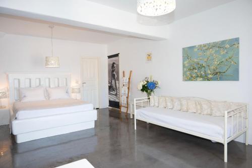 Gallery image of Anixi Lounge Suites - Adults Only in Ornos
