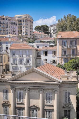Le Eve- 350M mer- 600 Palais-VCA