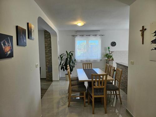 Apartment Loborika D&J