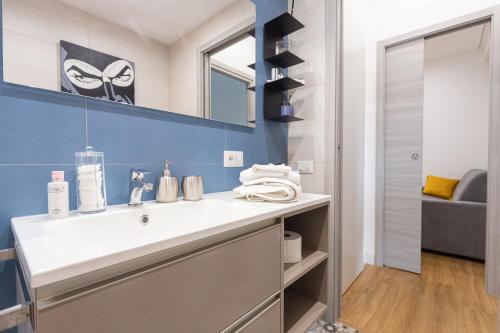 GES House Roma
