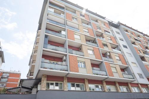 GES House Roma
