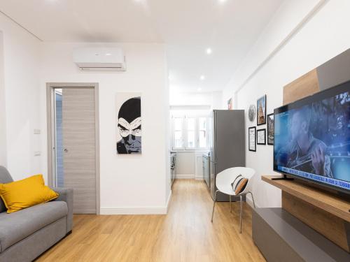 GES House Roma