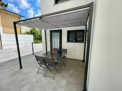 Μπαλκόνι ή βεράντα στο Elisa Apartments B - in front of the walls of Lucca