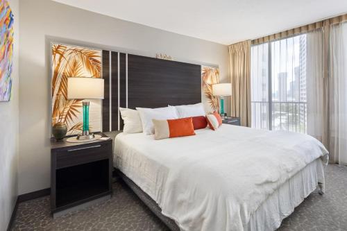 A Sublime Location - A Peaceful Surrender in Waikiki_2