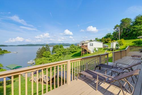 Φωτογραφία από το άλμπουμ του Rutledge Hilltop Home on Cherokee Lake with Decks! σε Rutledge