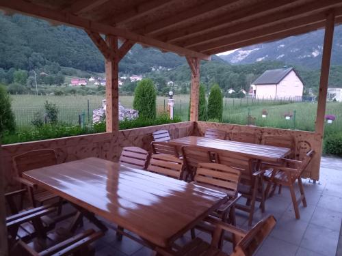 Nespecifikovaný výhled na hory nebo výhled na hory při pohledu z apartmánu