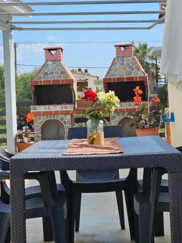 Balkoni atau teres di EFI APARTMENTS