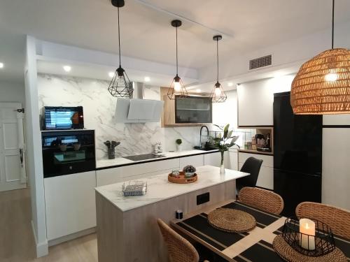 Η κουζίνα ή μικρή κουζίνα στο Apartamento Suite Frente al Mar