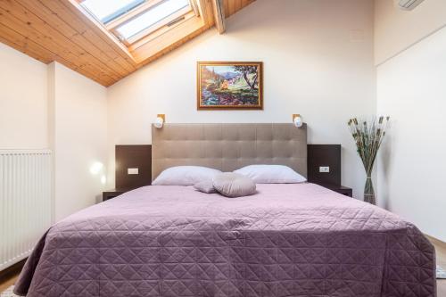 Riverside Palace Apartments