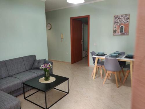 Zona d'estar a Bevis apartment