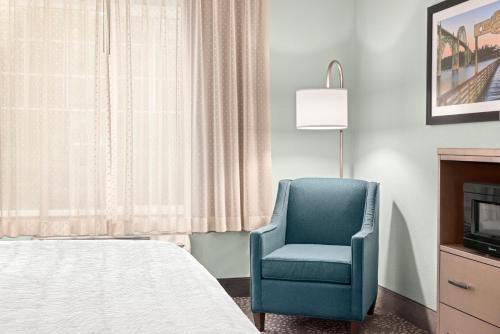 TV o dispositivi per l'intrattenimento presso La Quinta by Wyndham Newport