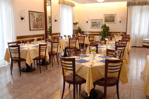 Restaurace v ubytování Hotel Crocenzi