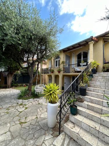 T2 RDJ sur la Côte d'Azur tout confort