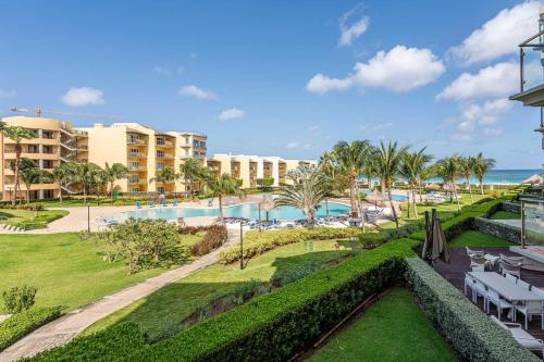 Beachfront - Ambiente Elegante 2BR condo - BC256