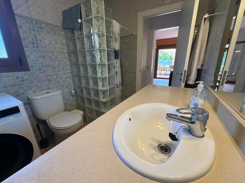 Ένα μπάνιο στο Villa Antic Plankton - Masos de Pals - Free Parking, Beach, Wifi, Holidays