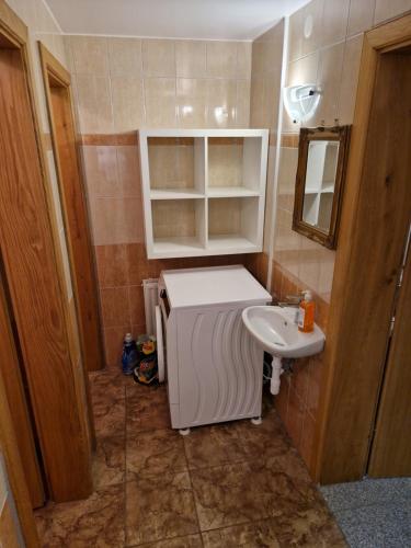 Ένα ή περισσότερα κρεβάτια σε δωμάτιο στο Apartman RIM Brezje Dravsko