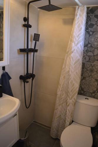 Small Oasis-Über den Dächern von Athen