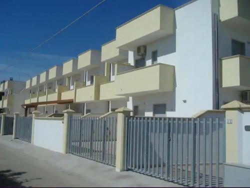 Το κτήριο όπου στεγάζεται  η παραθεριστική κατοικία