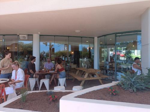 Clientes alojados en Grand Palais Boolarong Beachside Apartments