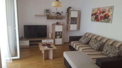 Apartments by the sea Banjol, Rab - 23210