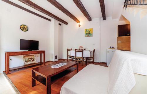 Amazing Home In Kraljevica With Wifi