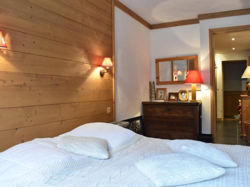 Photo de la galerie de l'établissement Appartement familial 12 pers. avec balcon, cheminée, proche pistes et commerces à Méribel - FR-1-180-619, à Les Allues