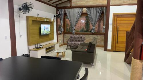 Χώρος καθιστικού στο Chácara Festeja - Casa de Campo