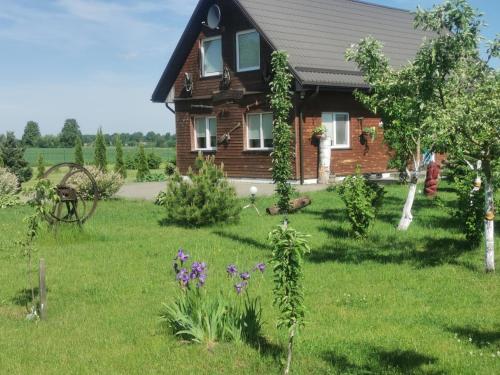 Taman di luar Edmart