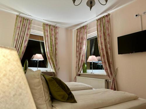 Afbeelding uit fotogalerij van Villa Pauline - FeWo “Provence“ in Bad Sooden-Allendorf