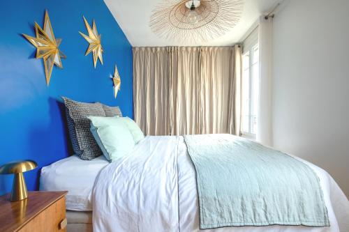 Luxury top floor duplex near Le Marais