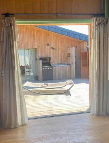 Photo de la galerie de l'établissement Pilotis Estuaire, à Talais