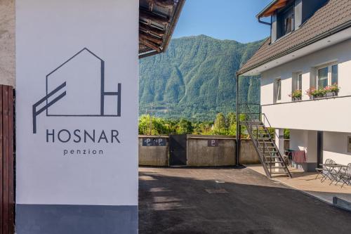 Nespecifikovaný výhled na hory nebo výhled na hory při pohledu z apartmánu