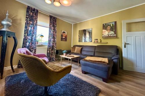 Afbeelding uit fotogalerij van Villa Pauline - FeWo “Provence“ in Bad Sooden-Allendorf