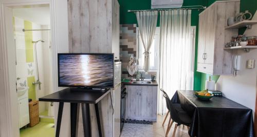 Η κουζίνα ή μικρή κουζίνα στο Cozy studio Anastasia