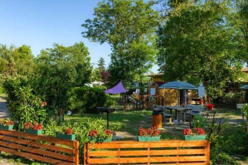 Zahrada ubytování Mobil Home Ile du Rhin Camping Tohapi-Alsace