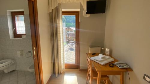 Koupelna v ubytování Casteluce Hotel Funivie