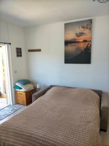 Photo de la galerie de l'établissement Studio 20 M2 avec piscine et terrasse, à Péret