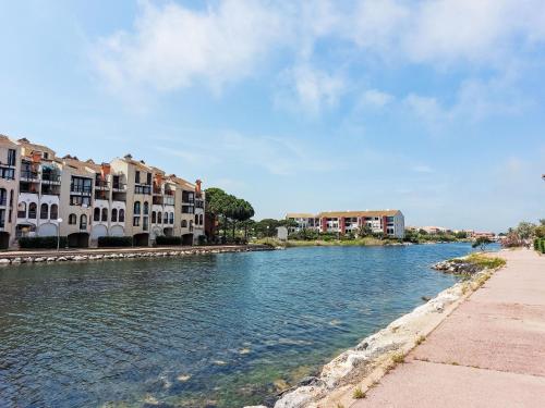 Apartment Pointe Vermeille-1 by Interhome