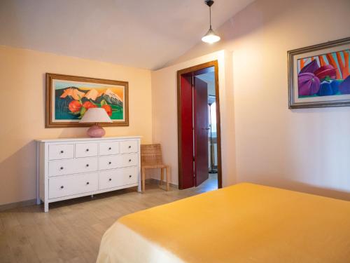 Ένα ή περισσότερα κρεβάτια σε δωμάτιο στο Holiday Home Breda by Interhome