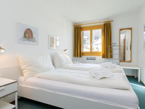 Apartment Residenza Chesa Margun 45-3 by Interhome