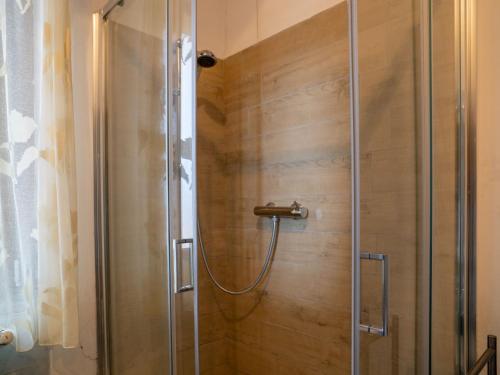 Ένα μπάνιο στο Holiday Home Breda by Interhome