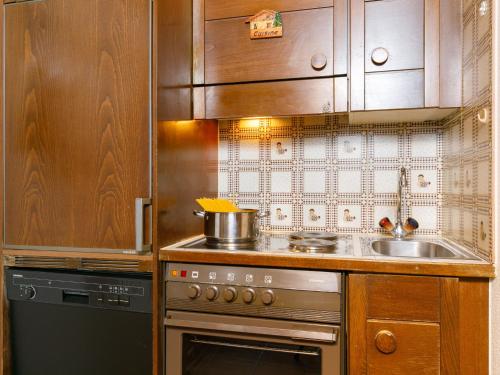 Apartment Residenza Chesa Margun 13-5 by Interhome