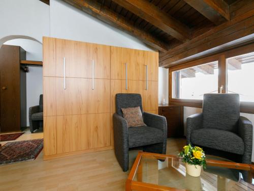 Apartment Residenza Chesa Margun 710-4 by Interhome