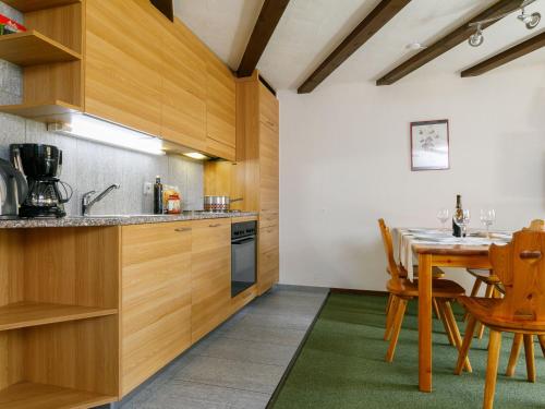 Apartment Residenza Chesa Margun 45-1 by Interhome