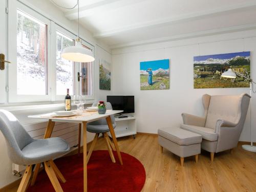 Apartment Residenza Chesa Margun 710-5 by Interhome
